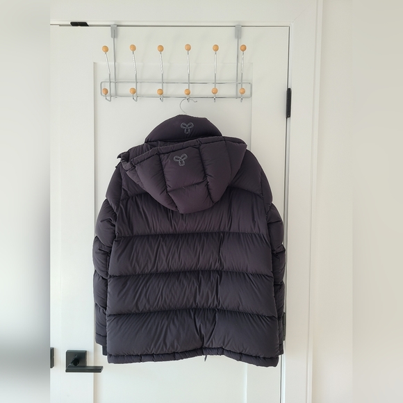 Aritzia, TnA, The Super Puff™ - cliMATTE™, XS Black - Picture 11 of 15